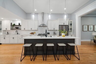 42 Warren Ave unit A, Woburn, MA 01801 - photo 2