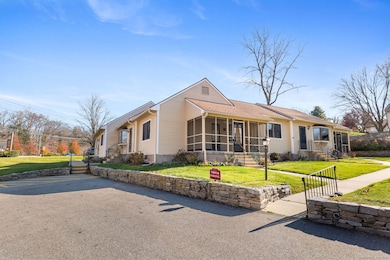 10 Rockhaven Dr unit 10, Glastonbury, CT 06033 - photo 3