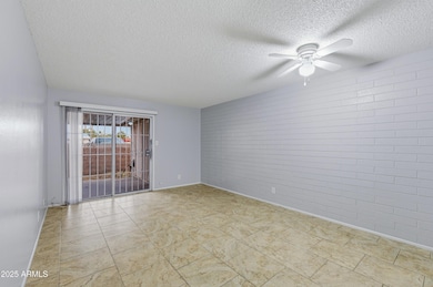 4808 N 71st Ln, Phoenix, AZ 85033 - photo 5