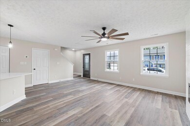 12-3714 Phillips Way W