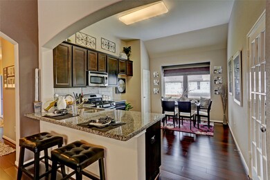 1739 Yaupon Trail Ct, Alvin, TX 77511 - photo 5