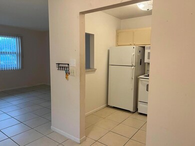 177 Salisbury H, West Palm Beach, FL 33417 - photo 2