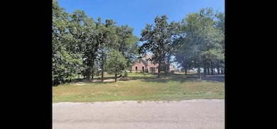 112 Overton Ridge Cir, Weatherford, TX 76088 - photo 2