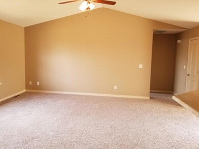 Vaulted ceiling in Living rm