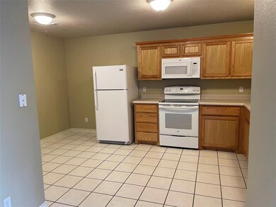 403 W Brady St unit 401, Decatur, TX 76234 - photo 4