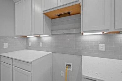 408 Hearthstone Ln, Waller, TX 77484 - photo 7