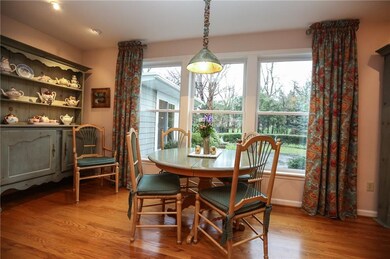 Kitchen Dinette...