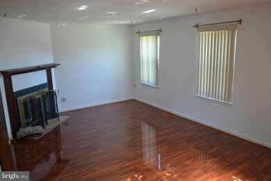 1578 Harford Square Dr, Edgewood, MD 21040 - photo 3