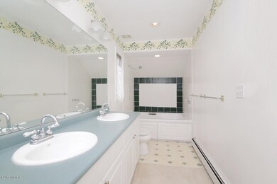 471 Knapp St NE, Grand Rapids, MI 49505 - photo 4