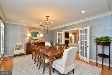 4865 Oakcrest Dr, Fairfax, VA 22030 - photo 7