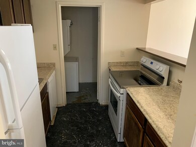 9679 Hagel Cir, Lorton, VA 22079 - photo 3