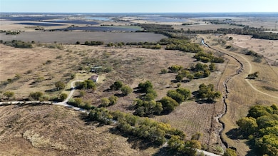 7041 NW County Road 2070, Barry, TX 75102 - photo 3