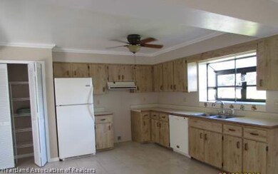 129 Temptation Ln, Lake Placid, FL 33852 - photo 3