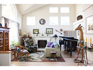 2555 Laurel Hill Dr, Eugene, OR 97403 - photo 4