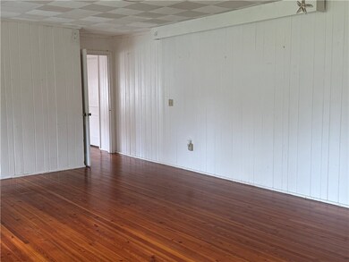 500 Clarke St, Darien, GA 31305 - photo 5