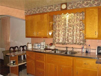 Kitchen. Additional view