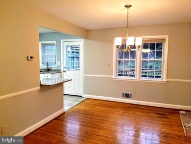 8230 Jeffers Cir, Towson, MD 21204 - photo 7