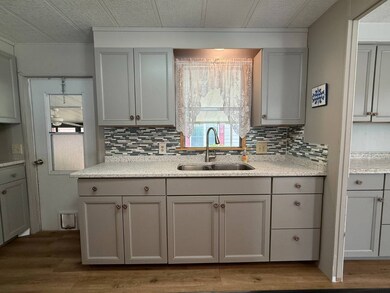 12720 E US Hwy 92 unit Lot C2022, Dover, FL 33527 - photo 5