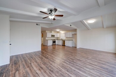 7625 E Hampton Ave-7