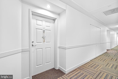 23 Pierside Dr unit 410, Baltimore, MD 21230 - photo 6