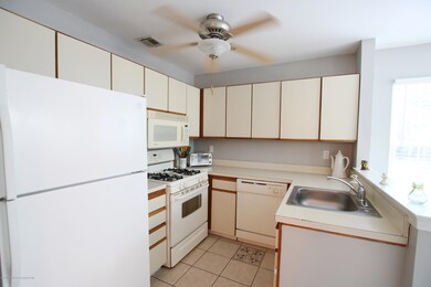 Eat-in-Kitchen - View 1