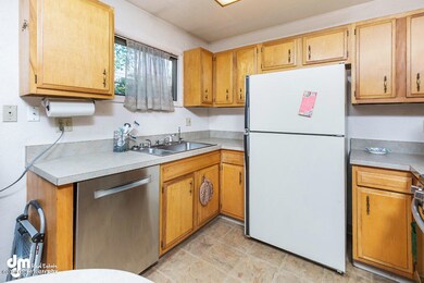 2506 Kitchen 20180607-DW-7918-SMALL