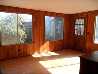 127 Landseer St, West Roxbury, MA 02132 - photo 6