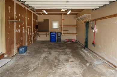 1636 27th St NW, Cedar Rapids, IA 52405 - photo 7