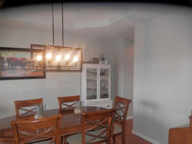 Tray ceiling