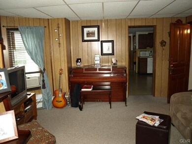 526 Broad St, Emmaus, PA 18049 - photo 4