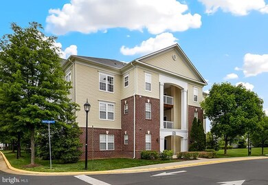 42446 Mayflower Terrace unit 104, Ashburn, VA 20148 - photo 3