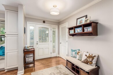 Y-2897 Pickwick Dr. Columbus, OH010