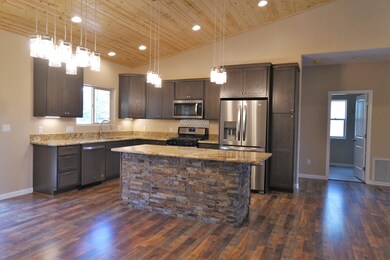 680 Jogin Ln S, Show Low, AZ 85901 - photo 2