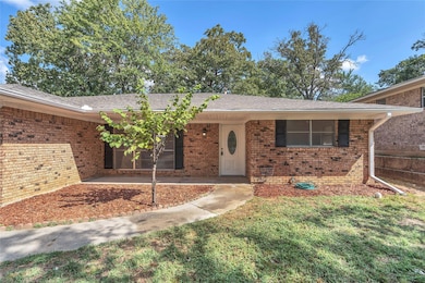 1335 Crestview Dr, Denison, TX 75020 - photo 4