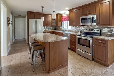 164 Wachusett St, Holden, MA 01520 - photo 6