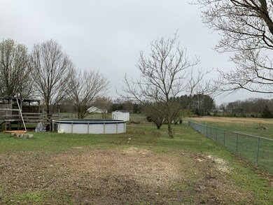 509 Philpot Rd, Bell Buckle, TN 37020 - photo 5