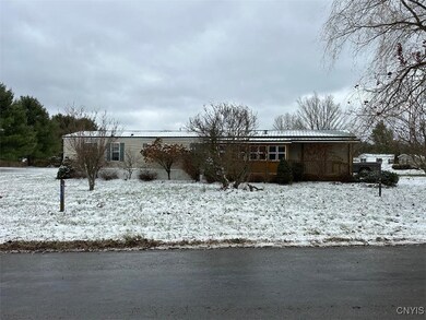 103 Cedarhurst St unit 103, Ilion, NY 13357 - photo 5