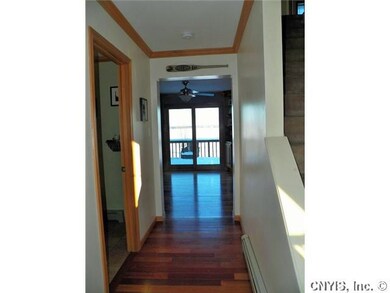 Foyer ENTER THROUGH THIS HALLWAY TO LEFT IS LIVING
