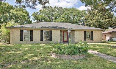 16403 Paint Rock Rd, Friendswood, TX 77546 - photo 4