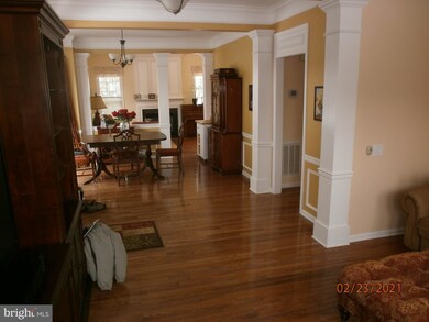 8 Trewbridge Ct, Princeton, NJ 08540 - photo 2