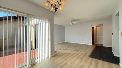 555 Hunter Cir, Kissimmee, FL 34758 - photo 4