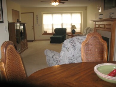 1852 Festival Ct, Joliet, IL 60435 - photo 3