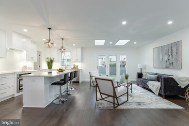 10812 Rippon Lodge Dr, Fairfax, VA 22032 - photo 7