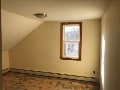 10 Snells Ct, West Warwick, RI 02893 - photo 4