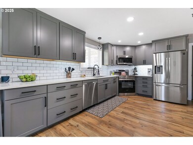 701 S 68th Place, Springfield, OR 97478 - photo 6