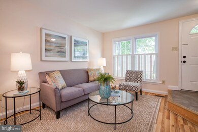 6322 Chimney Wood Ct, Alexandria, VA 22306 - photo 5