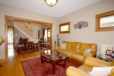 257 N Illinois St, Elmhurst, IL 60126 - photo 3