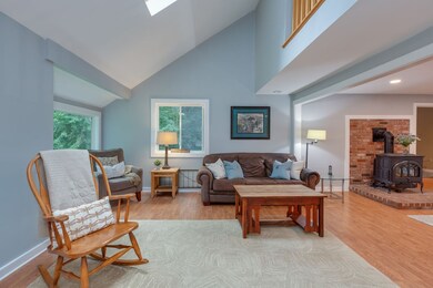 19 Quaker St, Newton, NH 03858 - photo 7