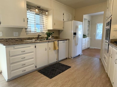 521 Calle Madrigal, Cathedral City, CA 92234 - photo 7