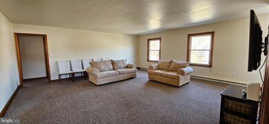 50 Independence St unit A, Berkeley Springs, WV 25411 - photo 2